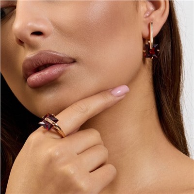 Комплект ювелирной бижутерии коллекция "Дубай" серьги и кольцо 19 р, покрытие позолота, вставка: стекло, цвет: винно-краснный, арт.414.167-19