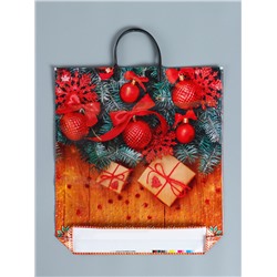Пакет новогодний «Шарики на деревянном», полиэтиленовый с пластиковой ручкой, 44×40 см