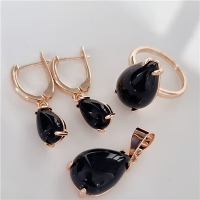 Комплект ювелирная бижутерия коллекция  "Дубай" серьги, кулон и кольцо 17 р, покрытие: позолота, вставка: пластик, цвет: черный, арт.215.417-17
