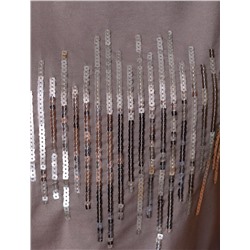 Нарядная футболка с принтом пайетками