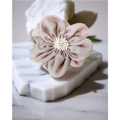 Бант для волос на резинке