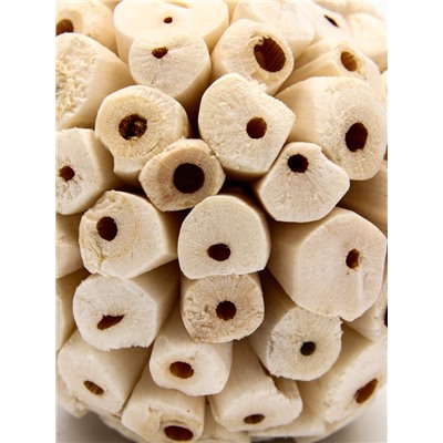 Игрушка для птиц «Погрызушка-шар», 5 см, дерево