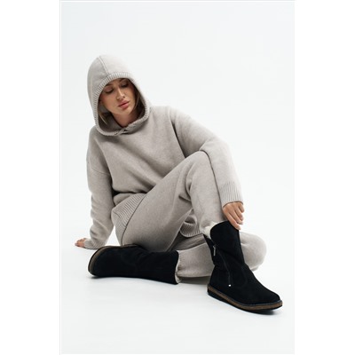 Полусапоги женские чёрные замшевые с замком на войлочной подошве