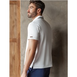 Футболка-поло из фактурного трикотажа