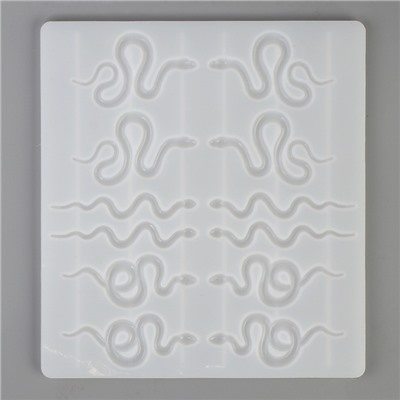 Молд силиконовый «Змейки» 16.5×14.8×1 см