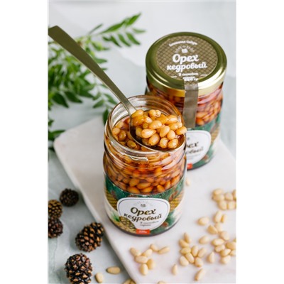 Кедровый орех в сиропе из сосновой шишки / стекло / 220 гр / Солнечная Сибирь