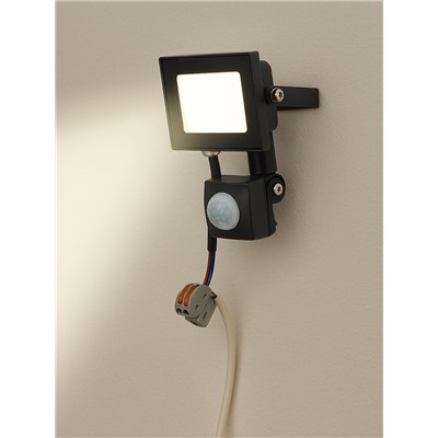 Прожектор светодиодный, 10 Вт, 900 Лм, 4000К, датчик движения, IP66
