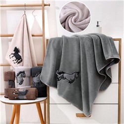 Полотенце из микрофибры "Мустанг" с атласной каймой 35*75 см.