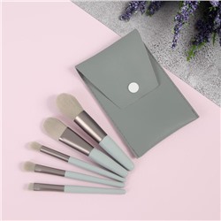 Набор кистей для макияжа «Парфе», 5 предметов, футляр на кнопке, цвет серый