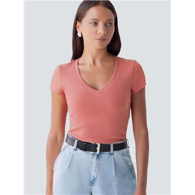 Футболка из плотного трикотажа с плетением риб 1*1