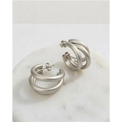 Стильные серьги