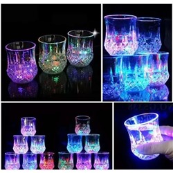 Светящийся бокал #23115379
