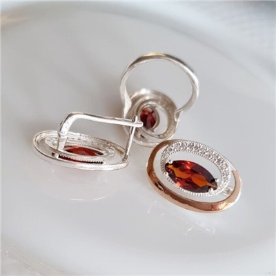 Комплект ювелирной бижутерии коллекция "Дубай",серьги и кольцо посеребрение с позолотой, вставка: камень красный, р-р 17, 09809, арт.216.377-17