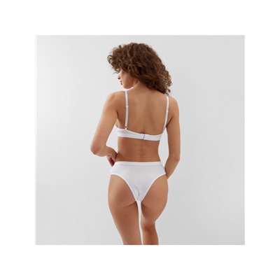 Комплект нижнего белья женский (топ, трусы) Collorista, белый, размер 42-44