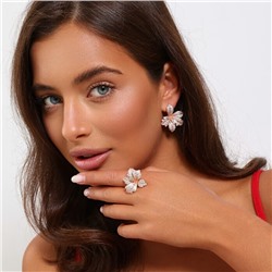 Крупный комплект ювелирной бижутерии коллекция "Дубай" в форме цветов серьги и кольцо 17 р, покрытие позолота, вставка: фианиты, цвет: прозрачный, арт.314.881-17