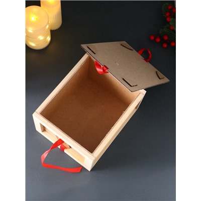 Коробка-посылка подарочная «С Новым годом», с подвеской лошадкой, ящик упаковочный, 21×17.2×12.5 см