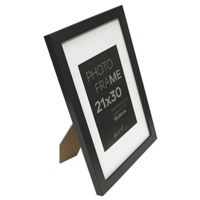 Фоторамка 21х30 пл. МДФ багет 21мм черная 1033130 с паспарту 37321 Attache