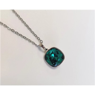 Подвеска с кристаллами Swarovski