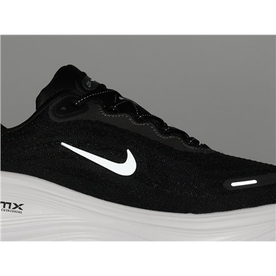 Кроссовки Nike Vomero 18