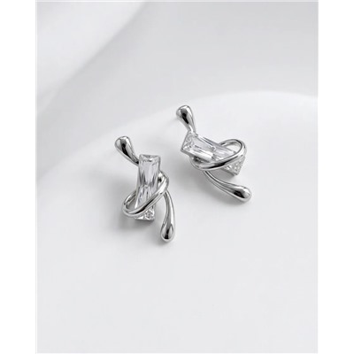 Стильные серьги