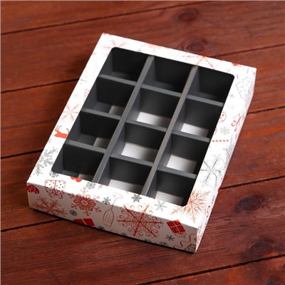 Коробка под 12 конфет новогодняя «Подарки», 19×15×3.5 см