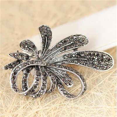 Брошь H01-12372