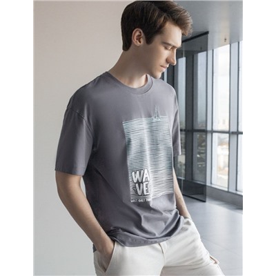 Свободная футболка  с авторским принтом