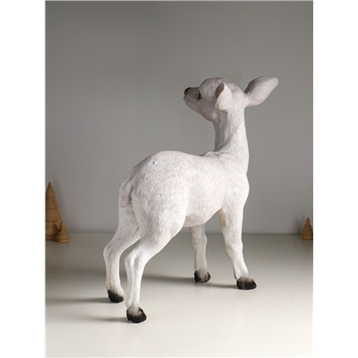 Фигура полистоун «Оленёнок» с глиттером, 40×38.5 см, белый