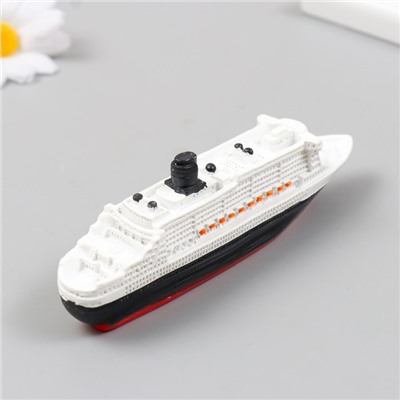 Фигурка для флорариума полистоун «Морской лайнер», 12×3×4 см