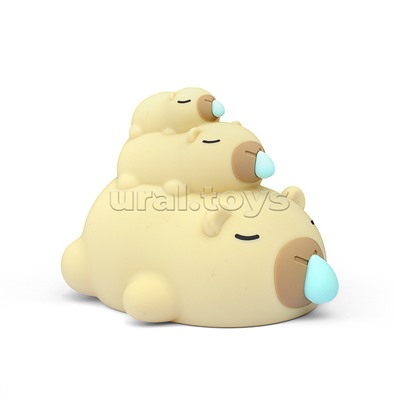 Ночник детский "Семья Капибар"