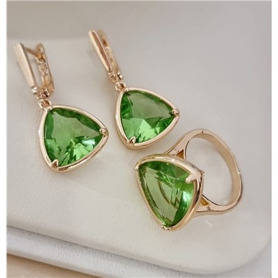 Комплект серьги и кольцо с камнем светло зеленого цвета, покрытие позолота, коллекция Дубайское золото, арт.215.647-18