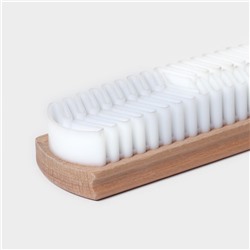 Щётка для замшевой обуви LaDо́m, буковое дерево, 12.3×4.3×3 см, цвет бежевый