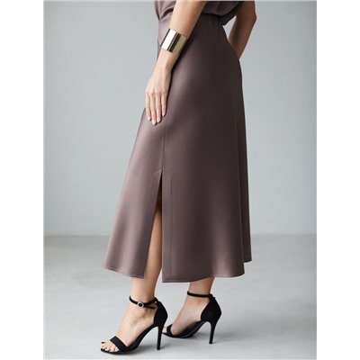 Юбка миди с разрезом из струящегося плотного сатина