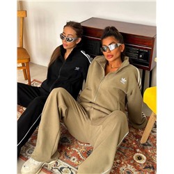 Костюм тройка