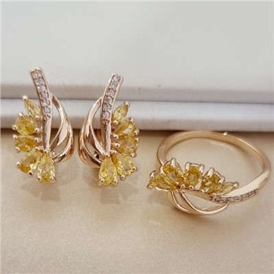 Комплект ювелирной бижутерии коллекция "Дубай" серьги и кольцо 17 р, покрытие позолота, вставка: фианиты и цирконы, цвет: желтый и прозрачный, арт.215.748-17