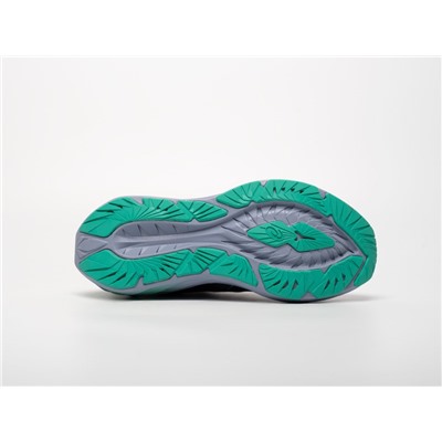 Кроссовки Asics Novablast 4