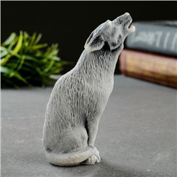 Фигурка «Волк сидящий, воет», 10.2 см