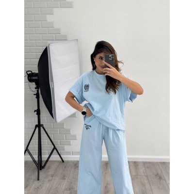 Спортивный костюм #22915261