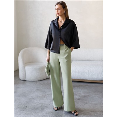 Блузка с короткими рукавами из плотного струящегося сатина