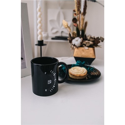 Кружка - хамелеон Доляна «Уровень топлива», 350 мл, керамика, цвет чёрный