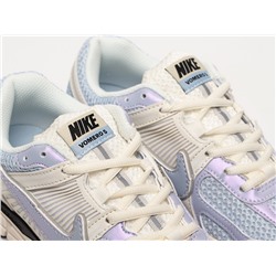 Кроссовки Nike Air Zoom Vomero 5