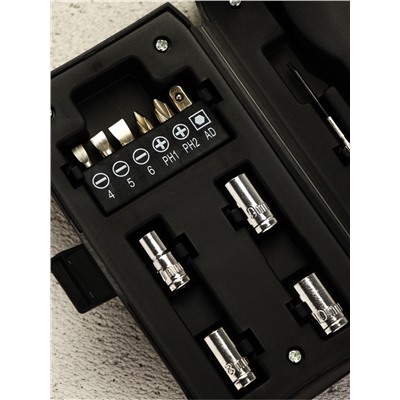 Подарочный набор: гель для душа пиво 400 мл и набор инструментов