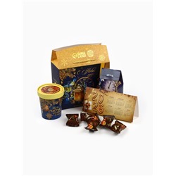 Подарочный набор новогодний «С Новым годом»: чай (50 г), конфеты (110 г), печенье брауни (120 г)