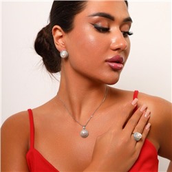 Комплект ювелирной бижутерии коллекция "Дубай" серьги, кольцо и кулон, покрытие: посеребрение, вставка: искусственный жемчуг, цвет: белый перламутр, р-р 17, арт.214.661-17