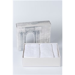 Набор махровых полотенец в подарочном коробе Плэйт