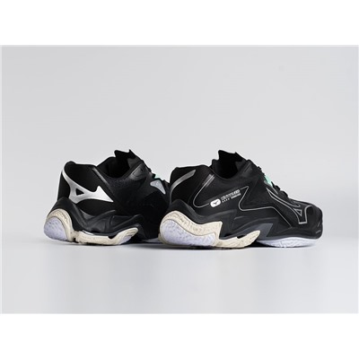 Кроссовки Mizuno Wave Lightning Z8