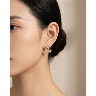 Стильные серьги