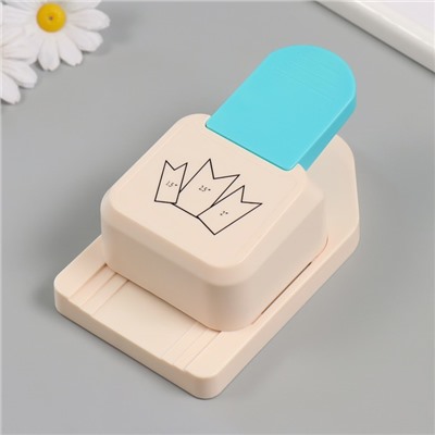 Дырокол фигурный 3 в1 рисунок 3.8/5/6.3 см «Флажок», 9×14.9×6.3 см