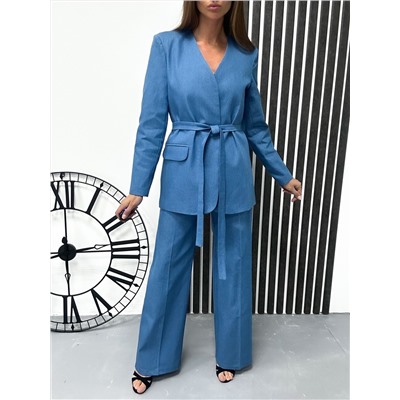 Костюм тройка