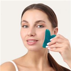 Массажёр гуаша «Сердце», 8.5×5.5 см, цвет изумрудный